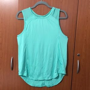 Aqua marine top to exercise